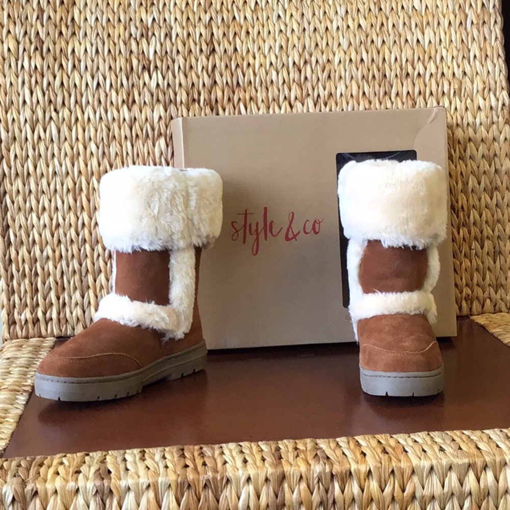 Style And Company Witty Chestnut Fur Boot - Picture 3 of 7